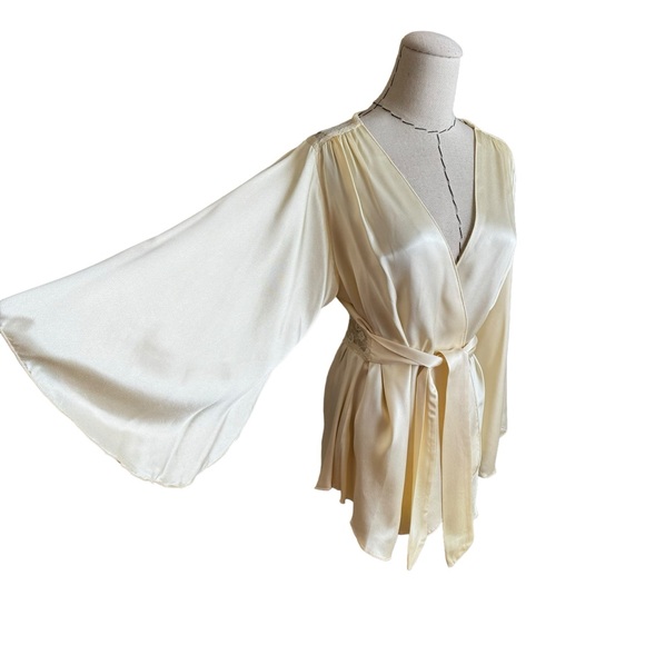 Vintage 70s Cream Satin Lace Wrap Top Blouse Jacket Boho Lingerie Bell Sleeves - Picture 3 of 13